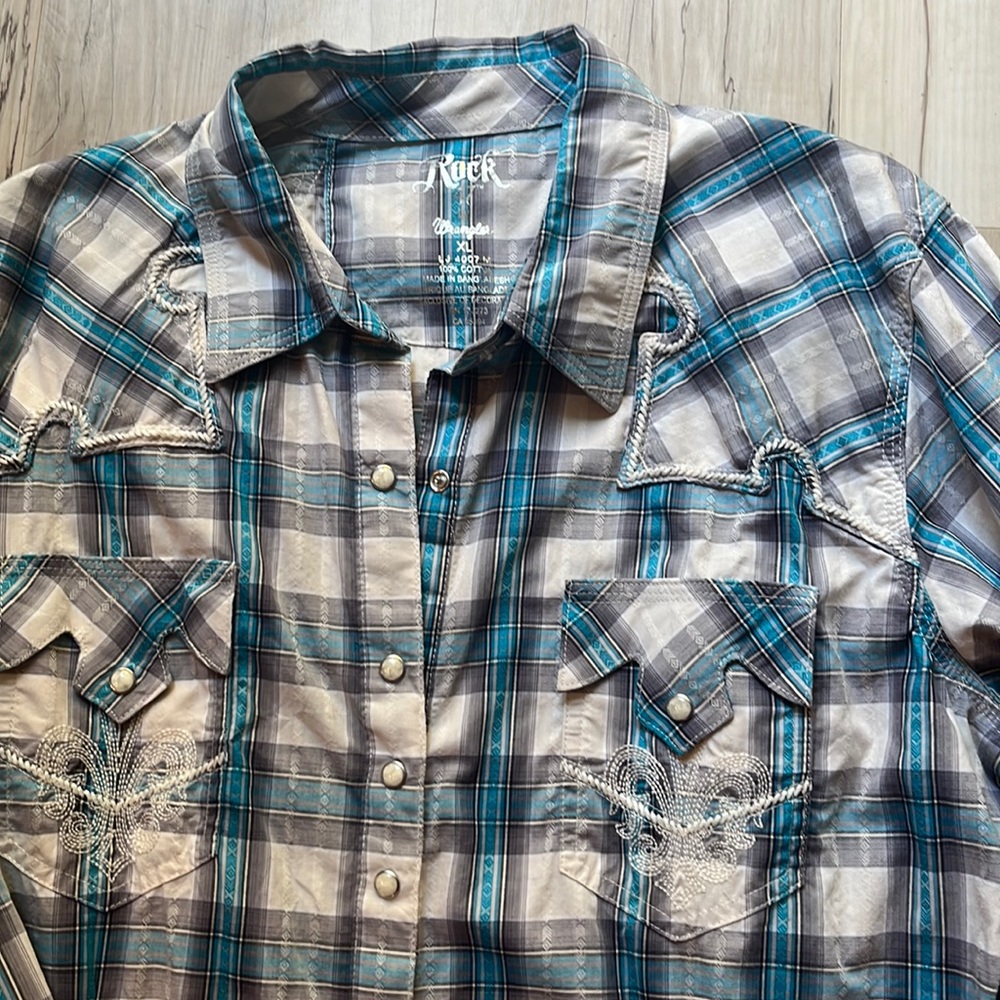 Wrangler Rock 47 women’s country dress shirt